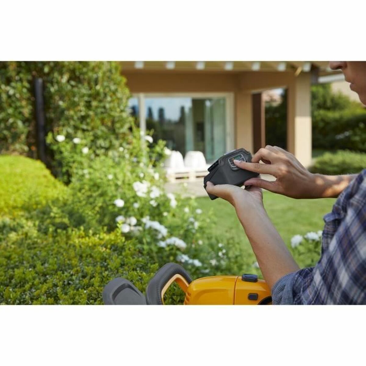 Cortasetos STIGA HT 100e 150 W 20 V 2 Ah 5 S7197564_4