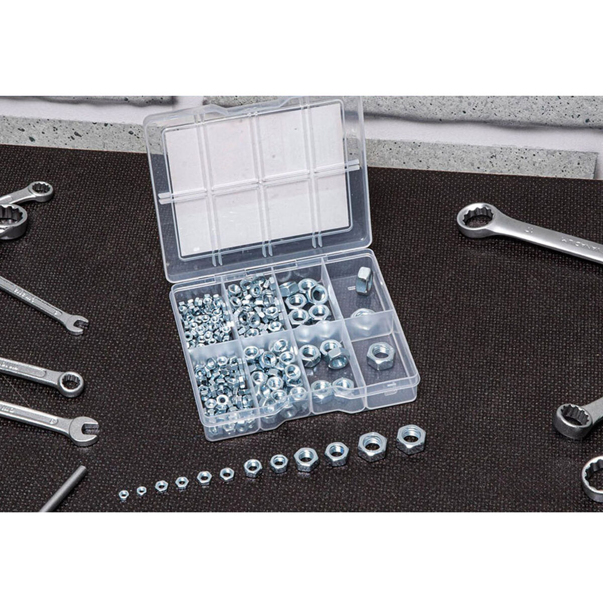 Set Tuercas Black & Decker 270 Piezas 2 S7923085_1