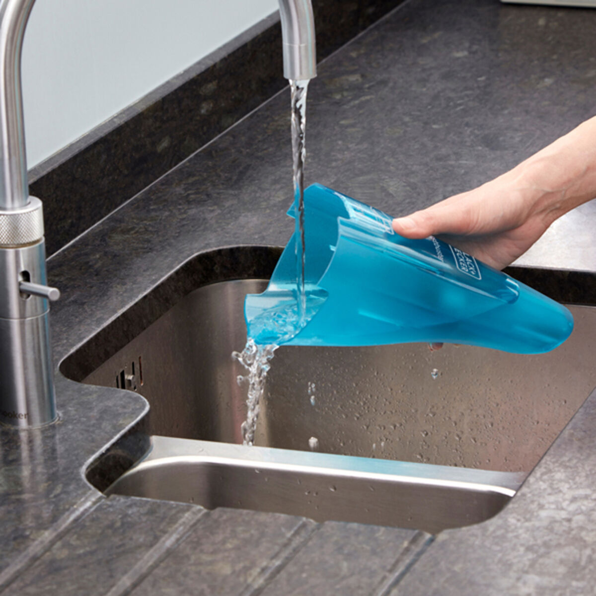 Aspirador de Mano Ciclónico Black & Decker WDC 215WA 4 S7600516_3